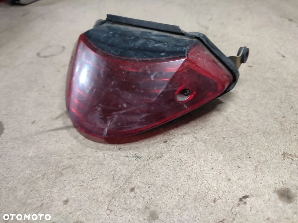 Lampa tył Honda Hornet - 4