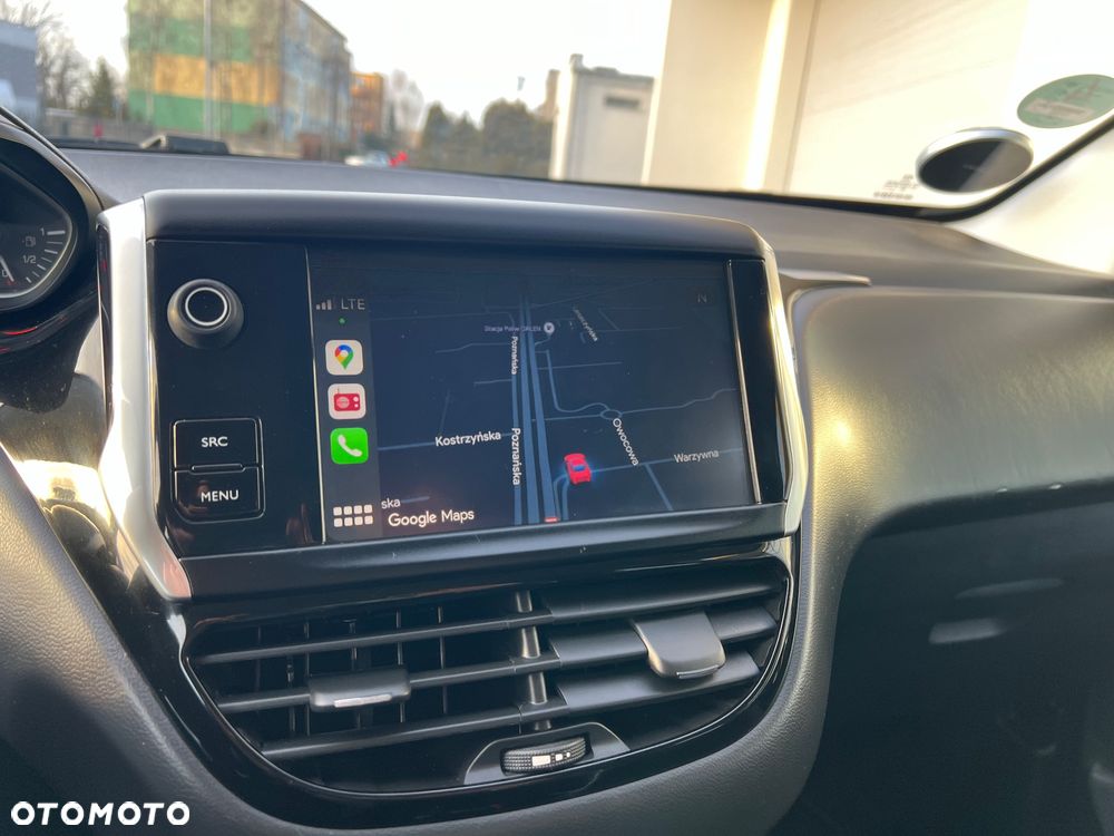 Peugeot 208 1.6 BlueHDi Allure S&S - 12