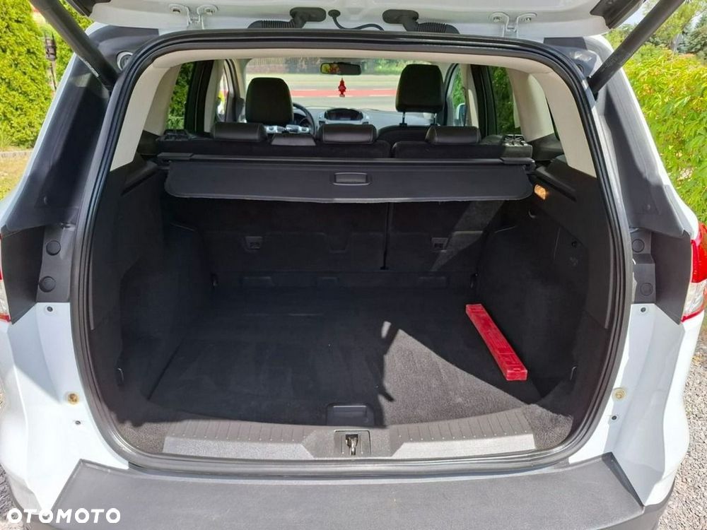 Ford Kuga 2.0 TDCi 4WD Titanium - 39