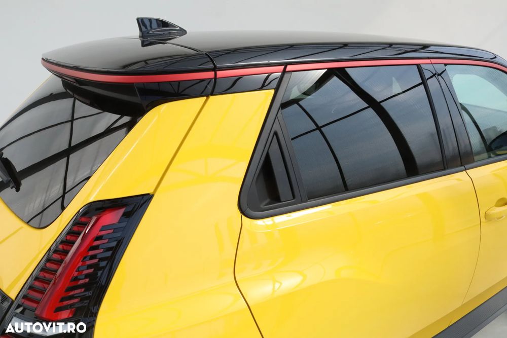 Renault 5 E-Tech 52 kWh Techno - 11