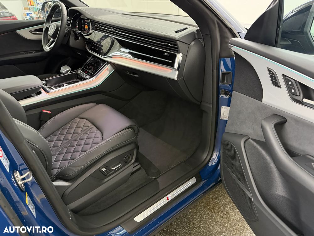 Audi Q8 SUV TFSI e quattro 290 kW tiptronic S line business - 16