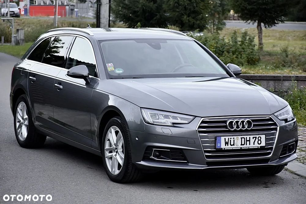 Audi A4 Avant 2.0 TDI Design S tronic - 1