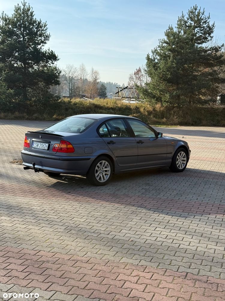 BMW Seria 3 316i - 4