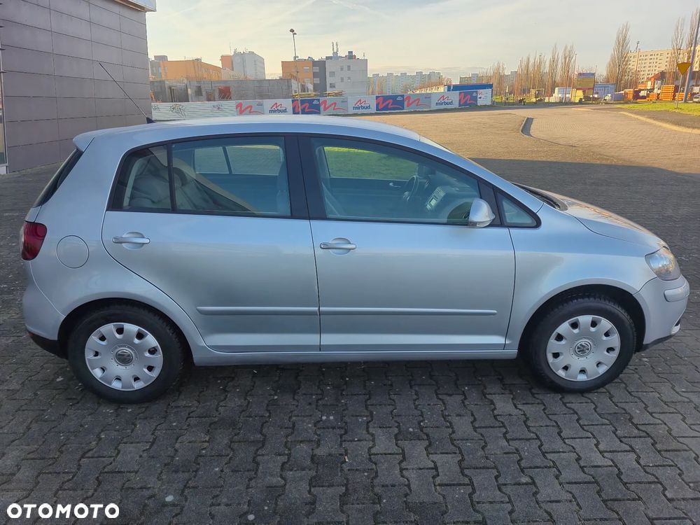 Volkswagen Golf Plus - 12