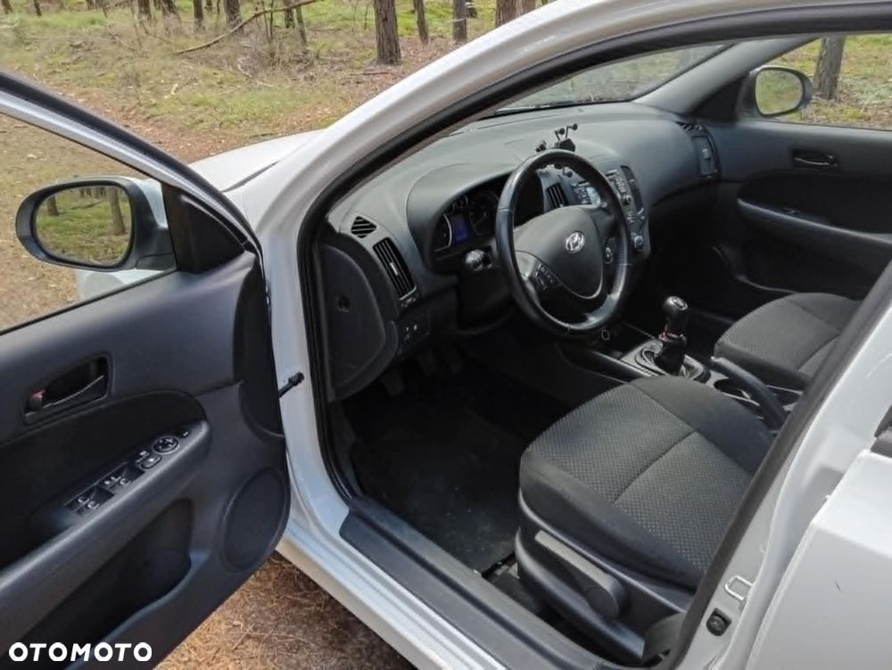 Hyundai i30 1.4 Blue Classic - 9