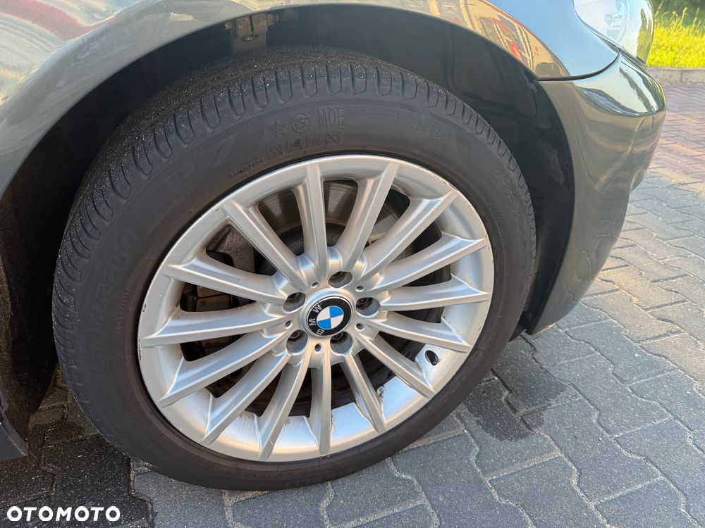 BMW Seria 5 525d xDrive Sport-Aut - 19