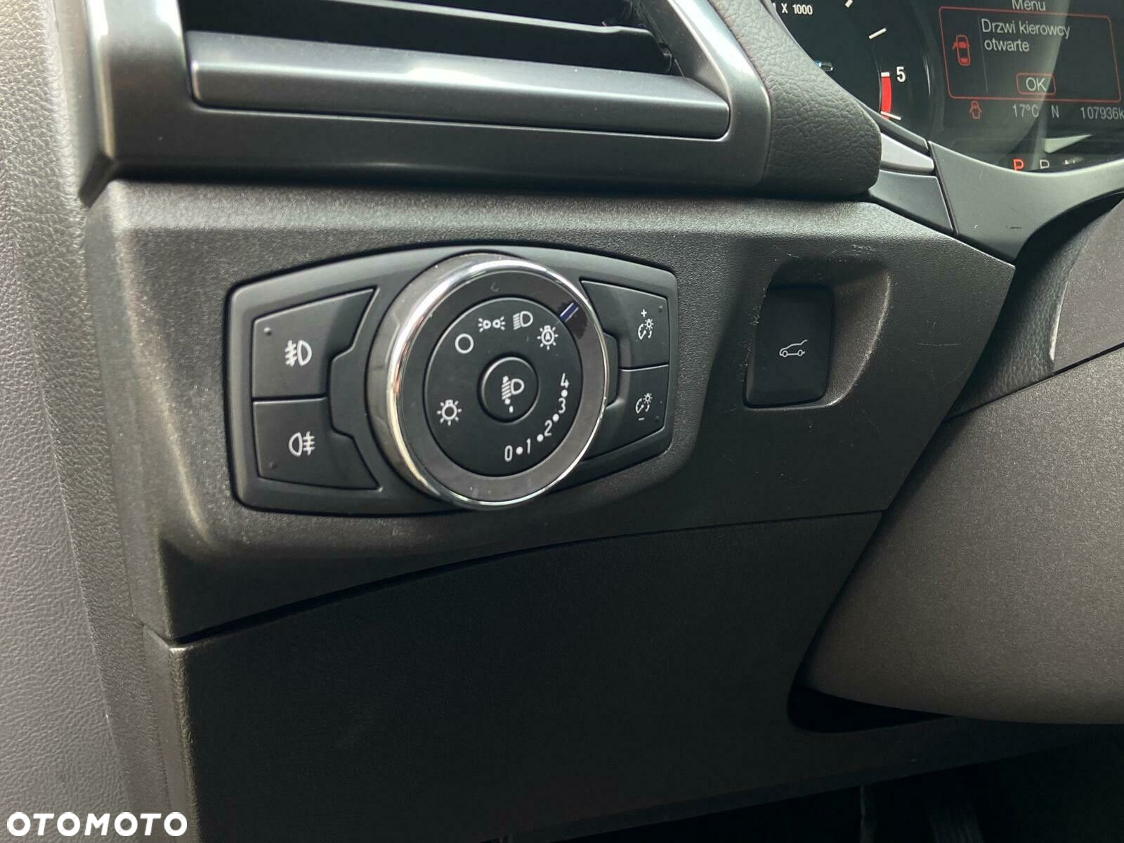 Ford Mondeo - 30