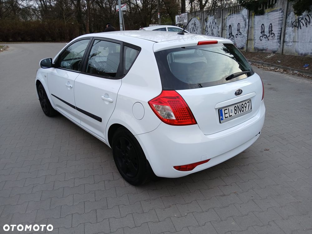 Kia Ceed 1.4 Comfort - 3