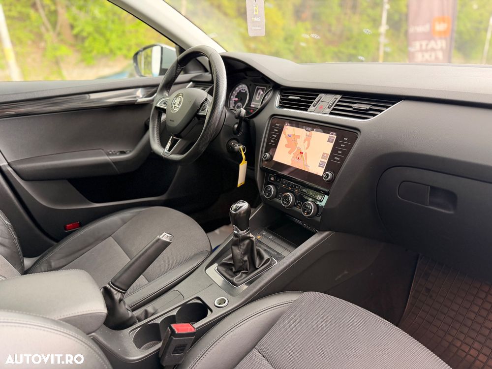 Skoda Octavia - 8