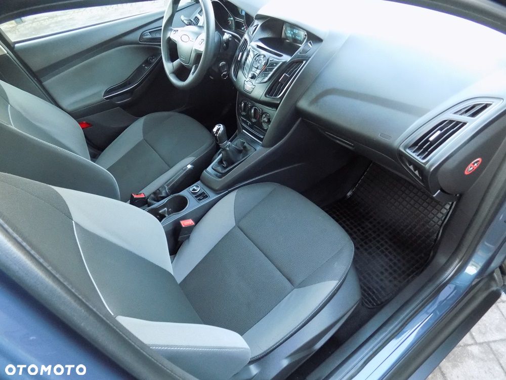 Ford Focus 1.6 Edition - 22