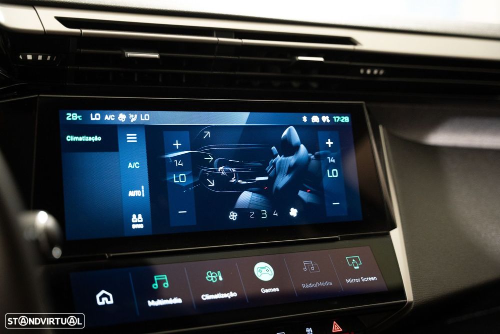 Peugeot 408 1.2 Hybrid Allure e-DCS6 - 14