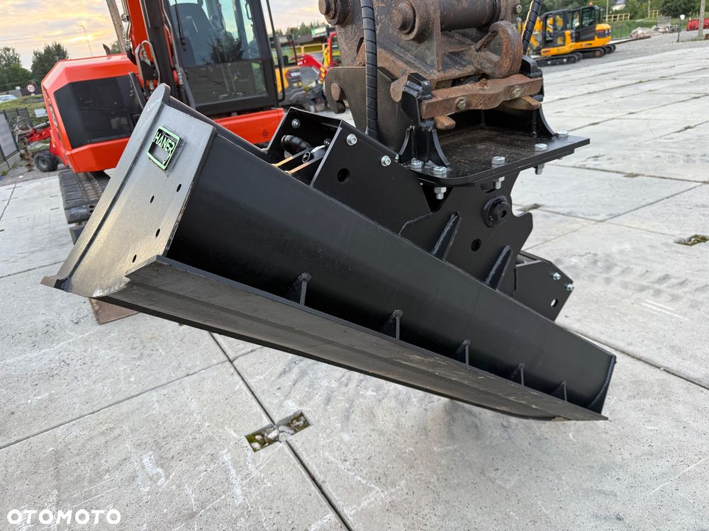JCB 86C-1 - 11