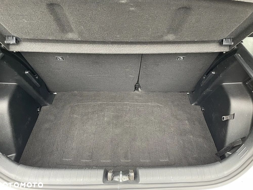 Hyundai i20 1.2 Modern - 26