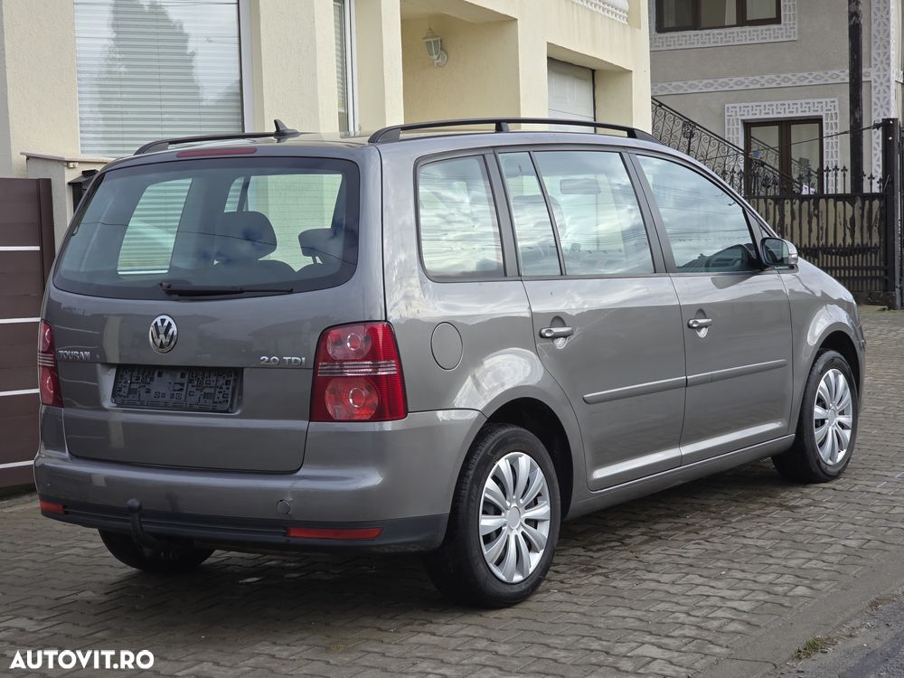 Volkswagen Touran 2.0 TDI DPF Comfortline - 4