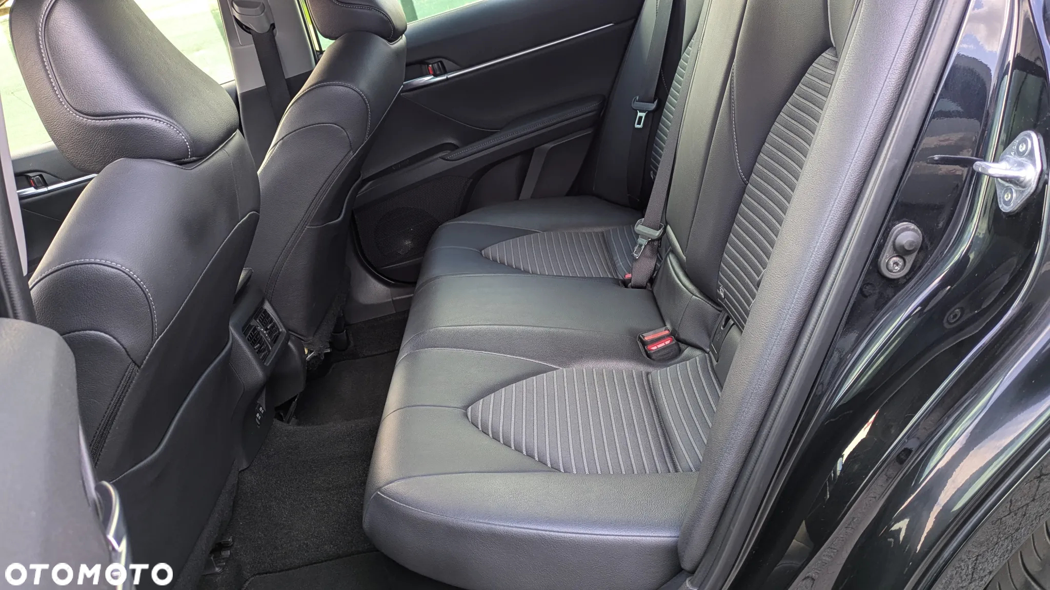 Toyota Camry 2.5 Hybrid Prestige CVT - 8