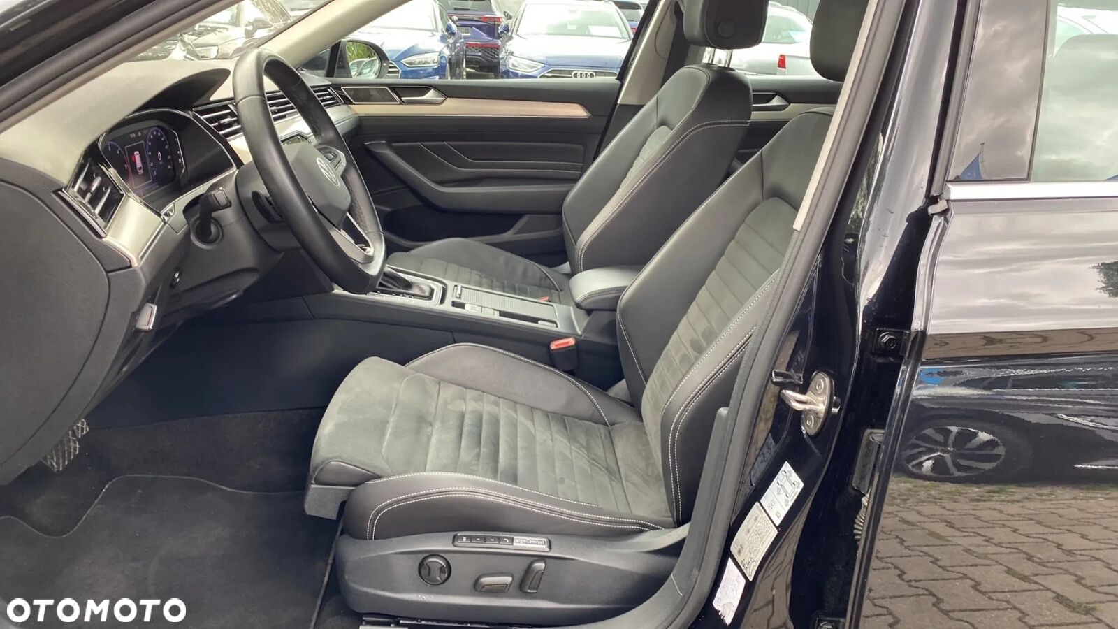 Volkswagen Passat - 14