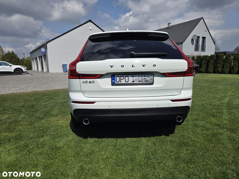 Volvo XC 60 D4 AWD Momentum - 6