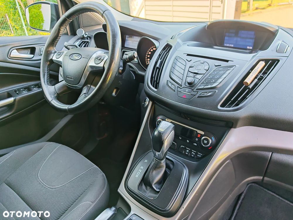 Ford Kuga 2.0 TDCi 4x4 Titanium - 8