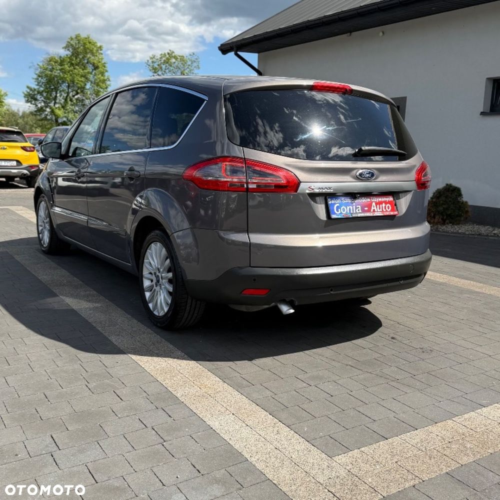 Ford S-Max - 9