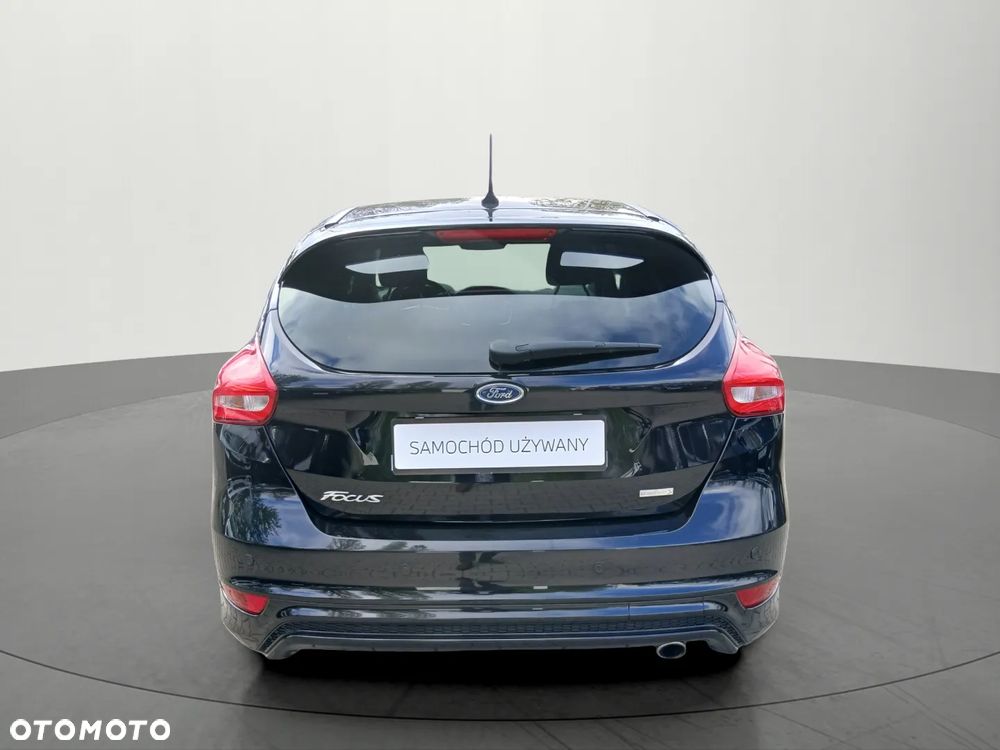 Ford Focus 1.5 EcoBoost ST-Line - 5