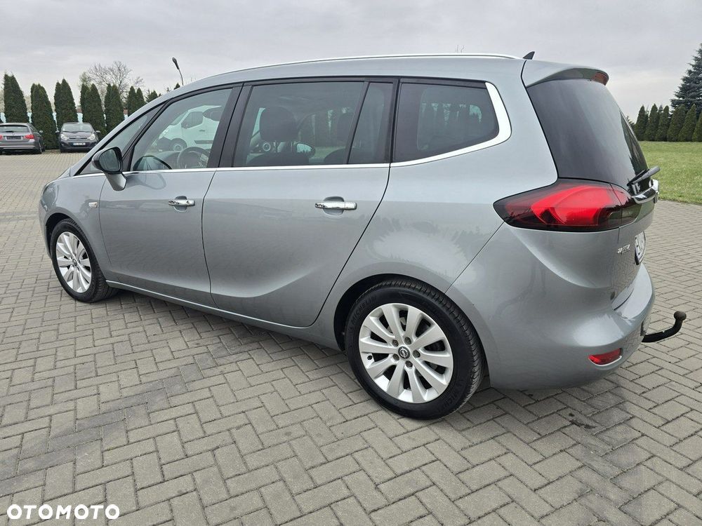 Opel Zafira - 11
