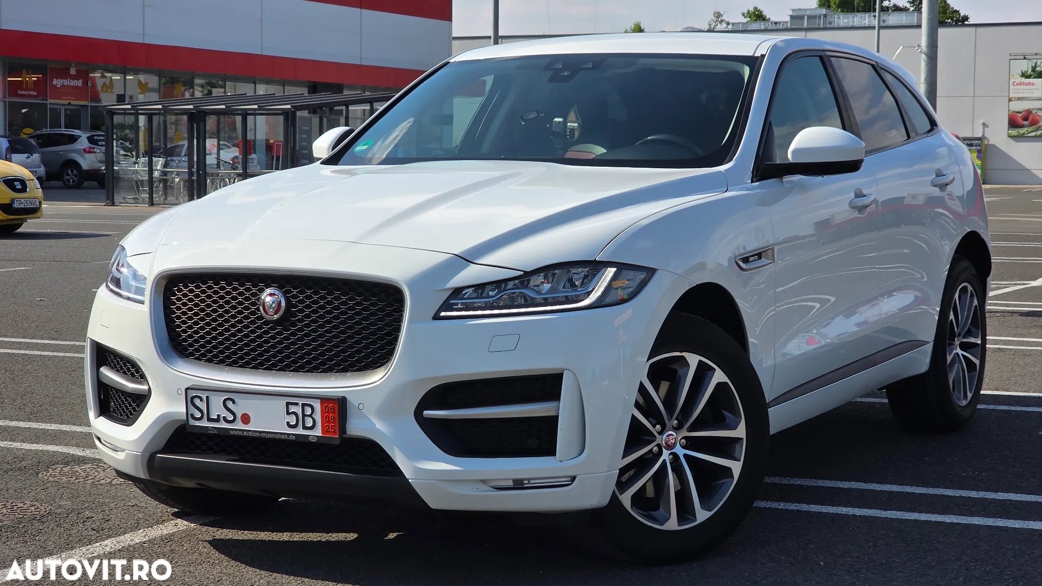Jaguar F-Pace 30d AWD R-Sport - 9