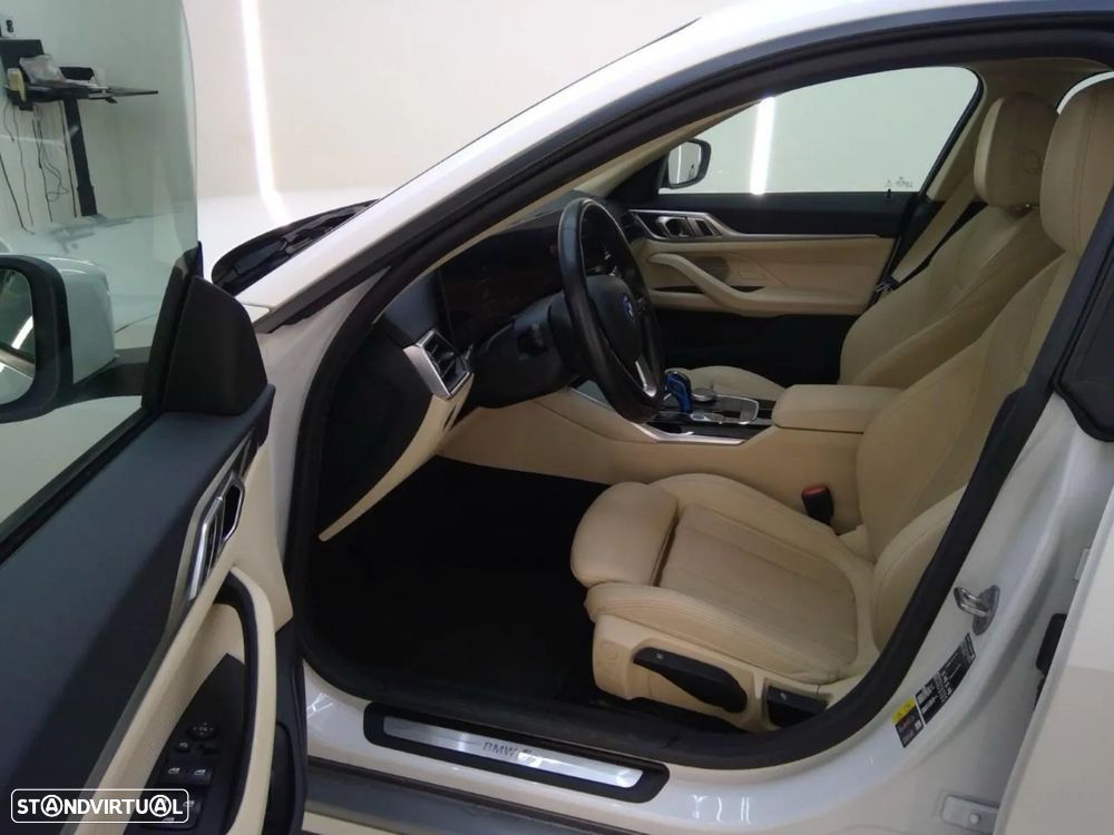 BMW i4 - 4