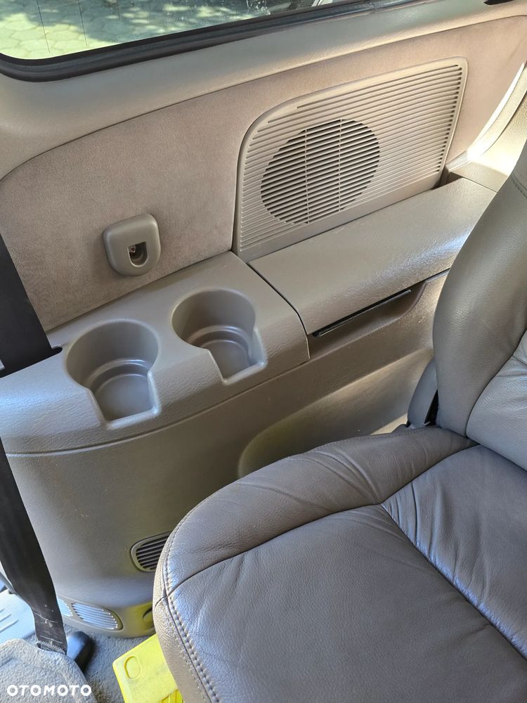 Chrysler Grand Voyager 3.3L Limited - 18