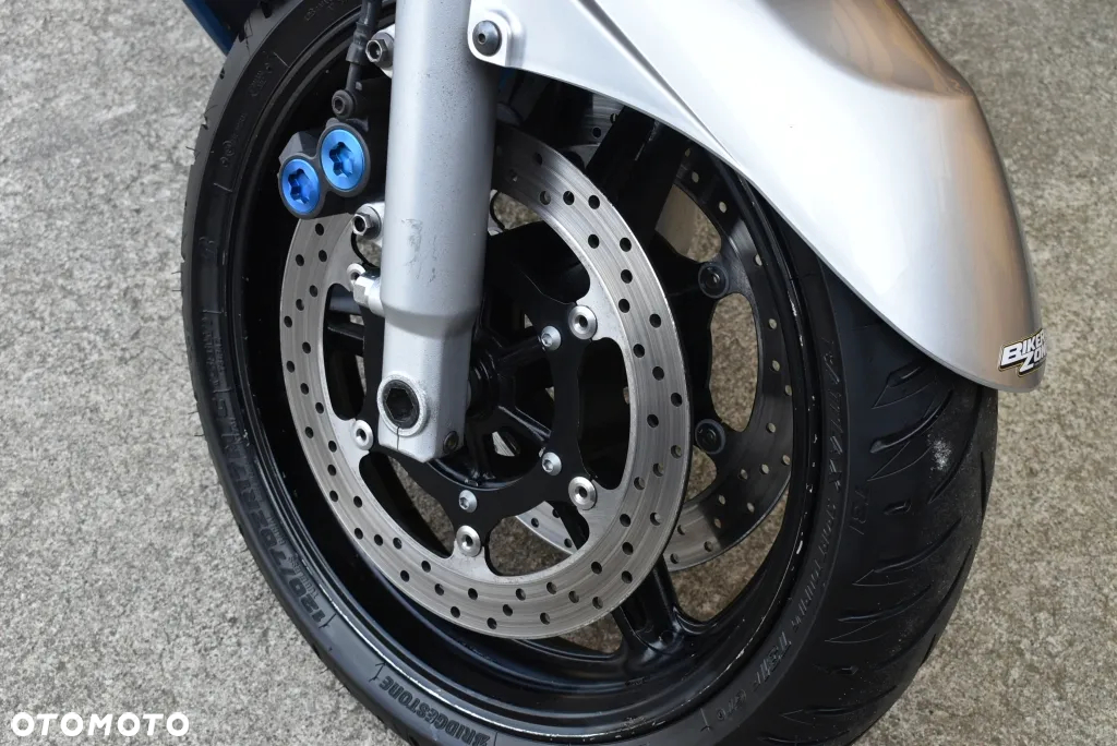 Yamaha FJR - 24