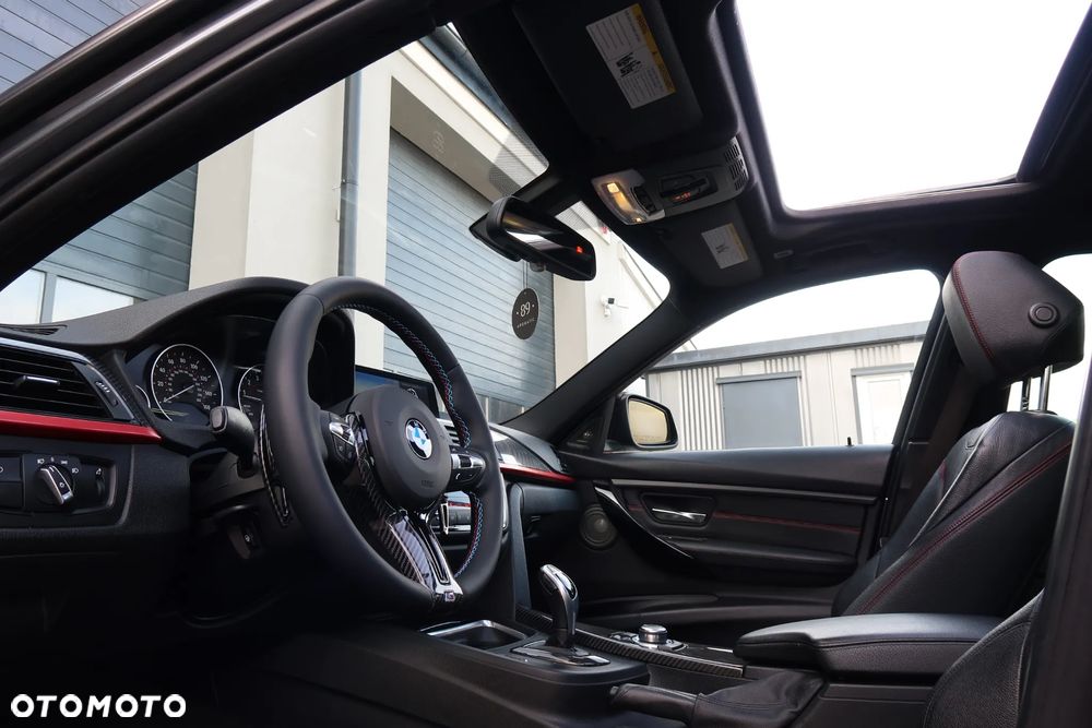 BMW Seria 3 335i xDrive M Sport - 22
