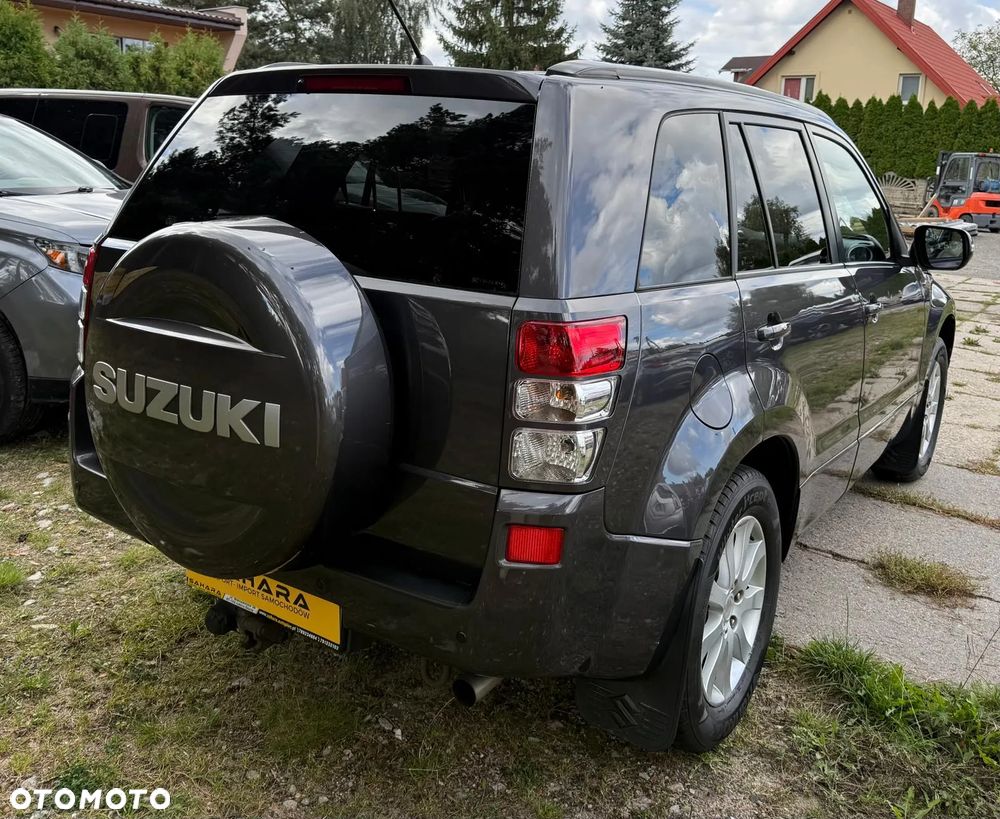 Suzuki Grand Vitara 2.4 De Luxe - 6