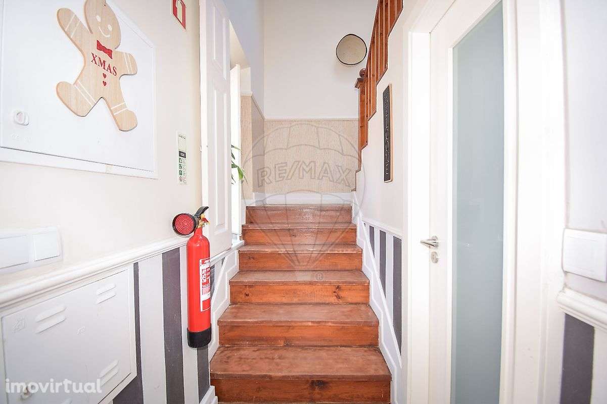 Moradia T7 para venda - Grande imagem: 2/19