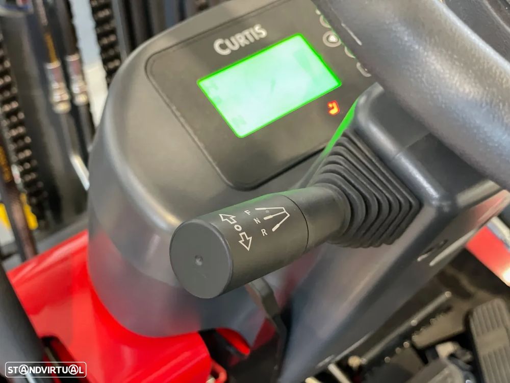 JAC CPD25J Empilhador Elétrico - 7