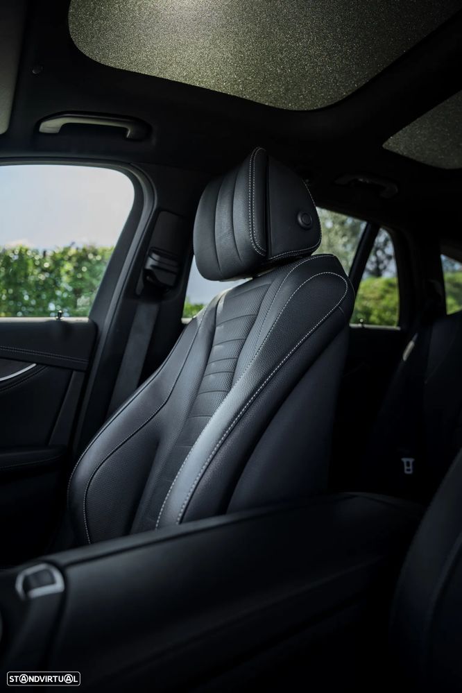 Mercedes-Benz E 300 de 4Matic 9G-TRONIC AMG Line - 28