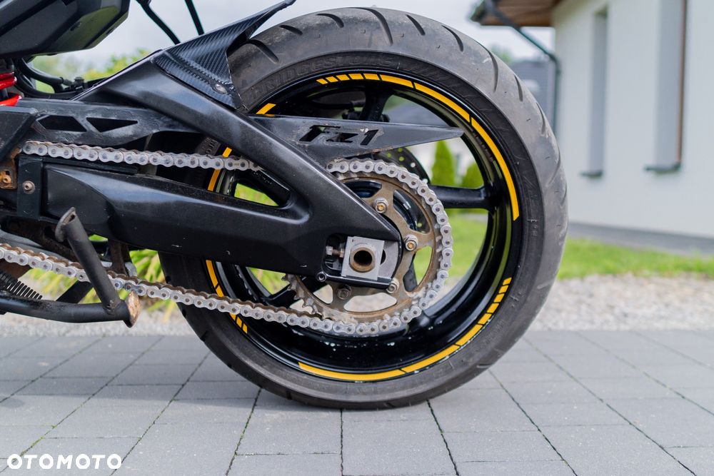 Yamaha FZ - 26