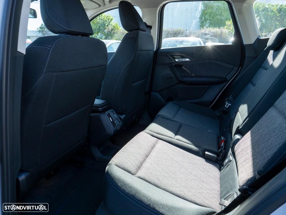 BMW iX1 eDrive20 - 27