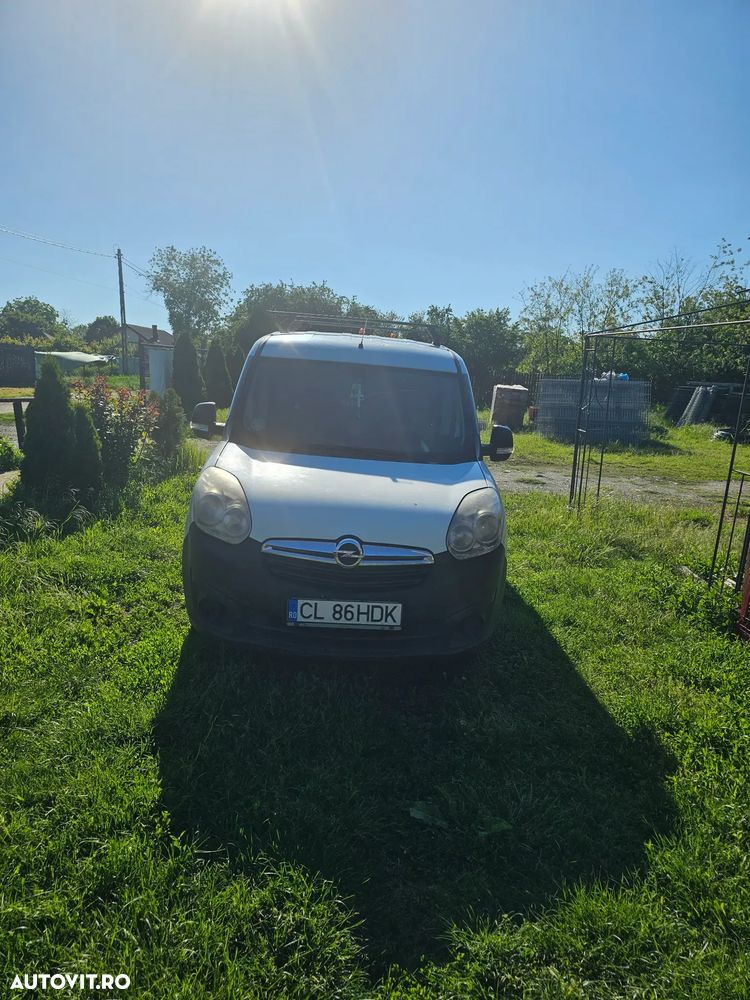 Opel COMBO - 1