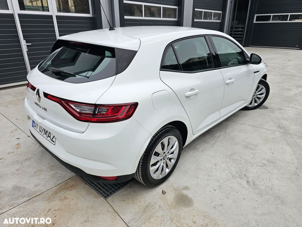 Renault Megane BLUE dCi 115 BUSINESS EDITION - 3