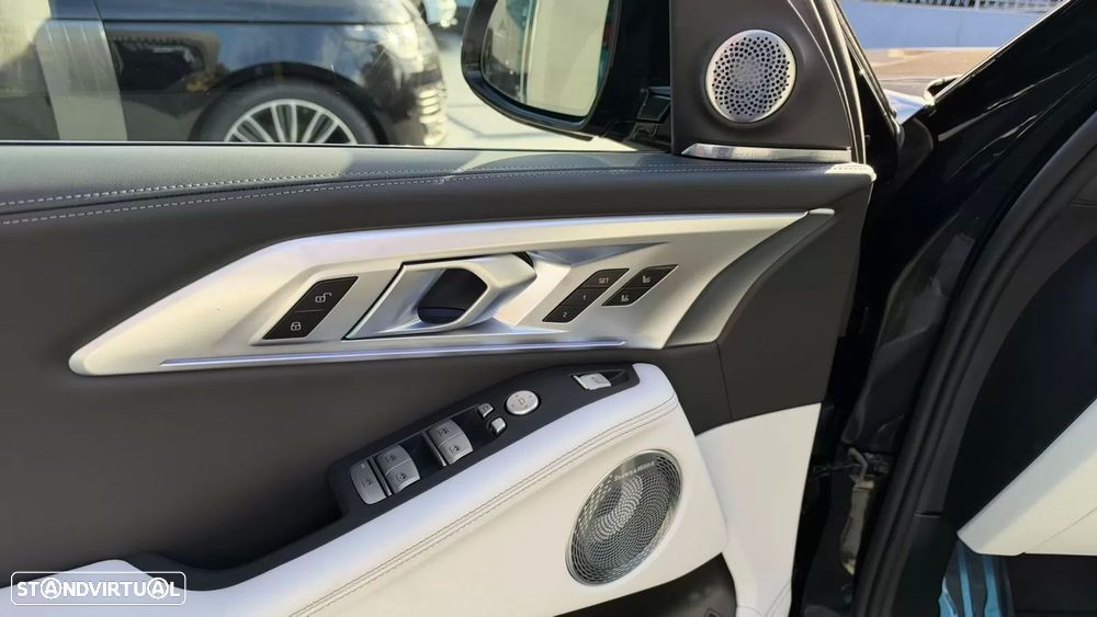 BMW XM 50e - 8