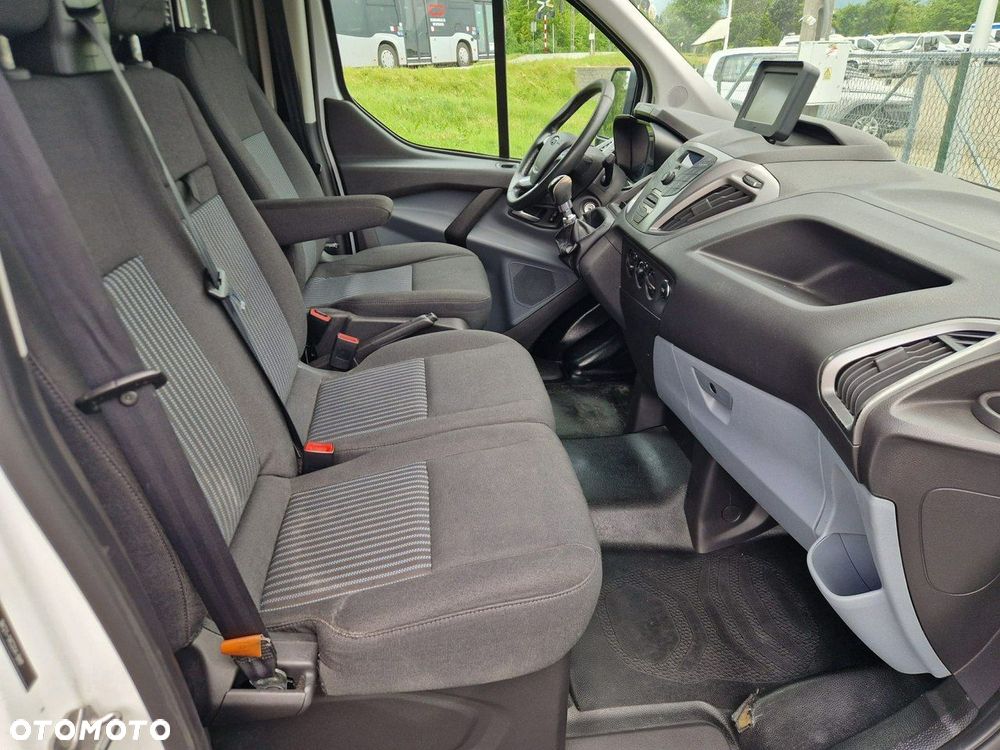 Ford Transit Custom - 24