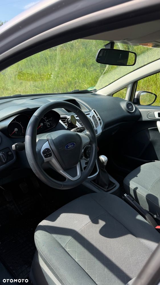 Ford Fiesta 1.25 Silver X (Trend) EU5 - 4