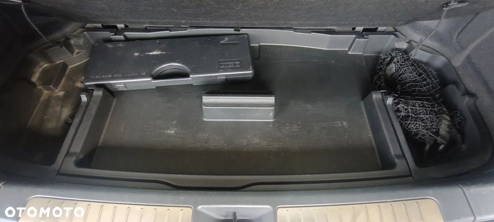 Toyota Avensis 2.0 D-4D Luna - 25