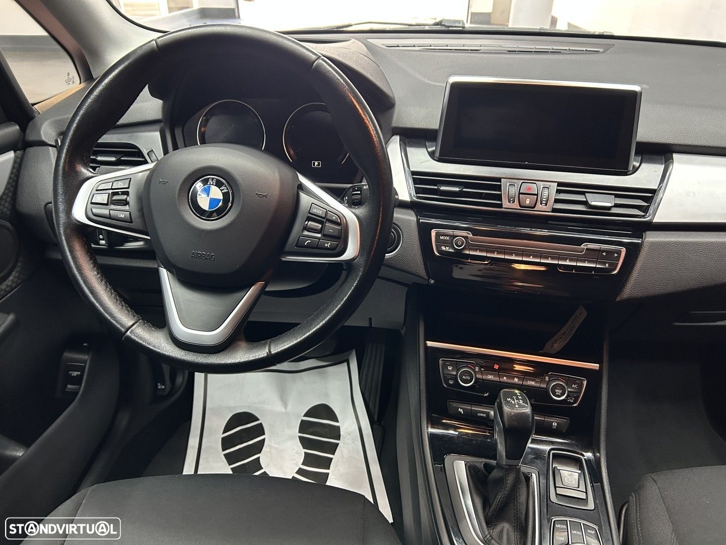 BMW 225xe Active Tourer Advantage - 10