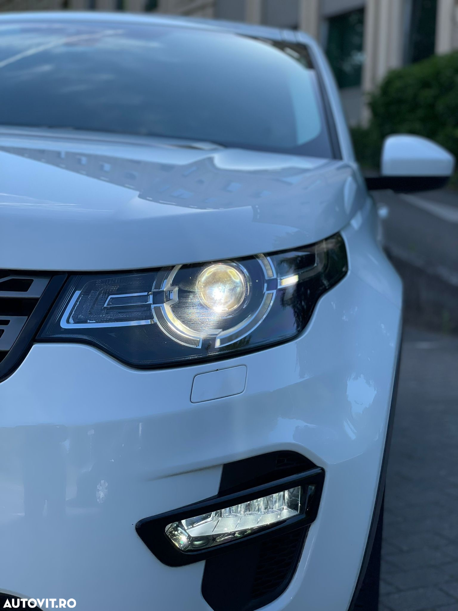 Land Rover Discovery Sport 2.0 D150 MHEV HSE - 12
