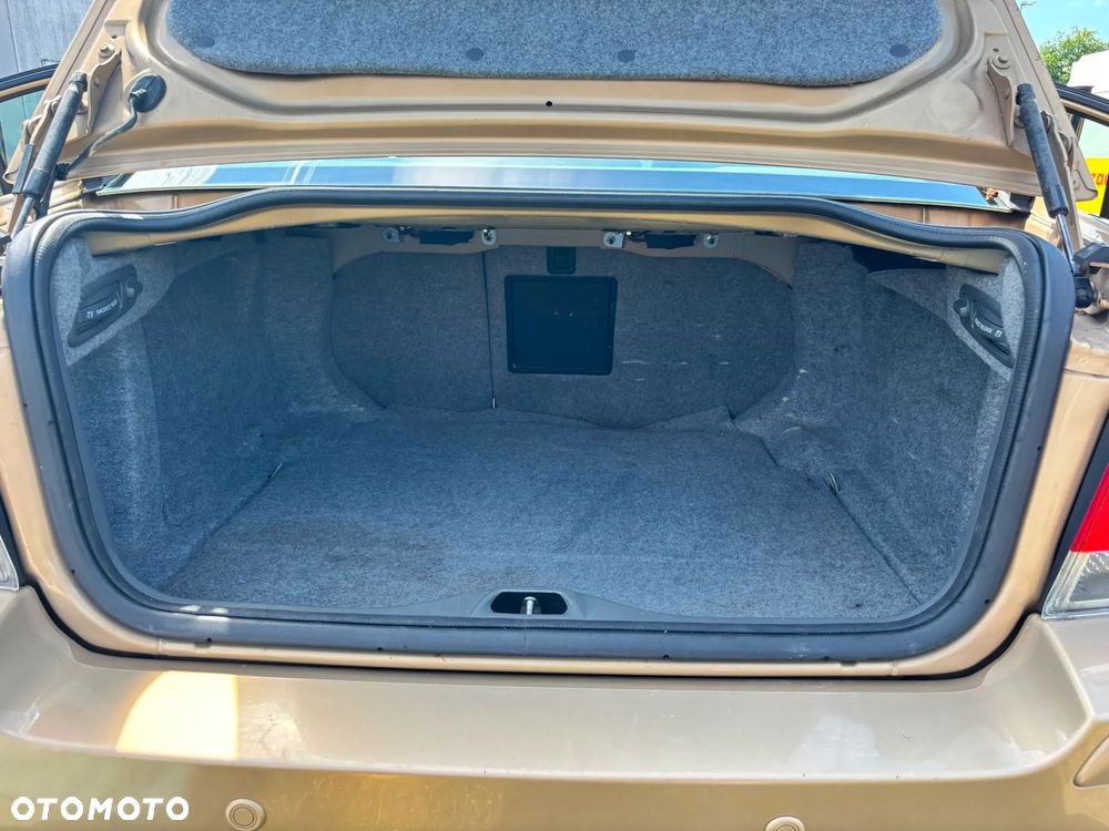 Volvo S60 2.4D5 Momentum - 23