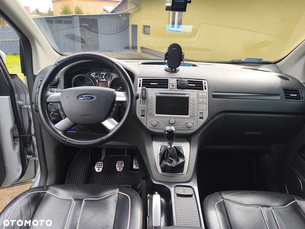 Ford Kuga 2.0 TDCi Titanium - 2