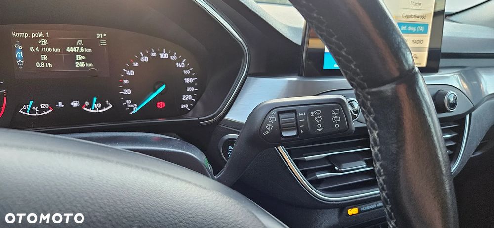 Ford Focus 2.0 EcoBlue Titanium - 11