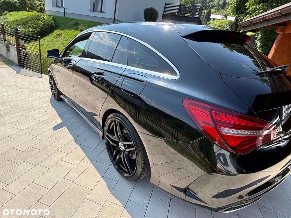 Mercedes-Benz CLA 180 7G-DCT AMG Line - 12
