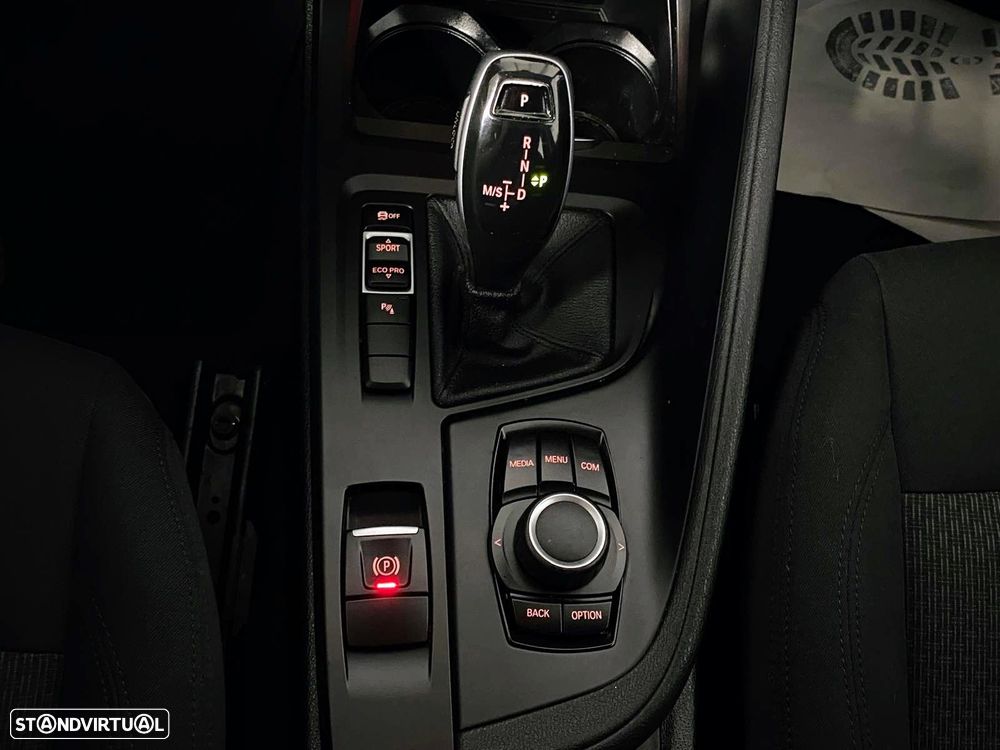 BMW X1 sDrive18d - 26