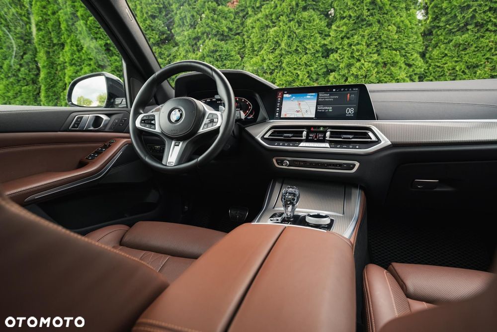 BMW X5 M50i - 15